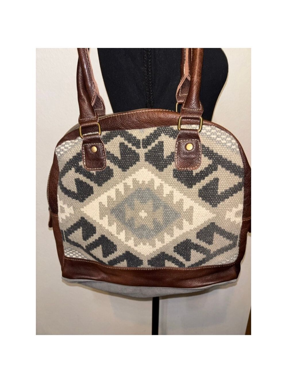 NEW Myra Boho Western Canvas & Genuine Leather Rug Shoulder Bag Aztec Weekender - Picture 6 of 9